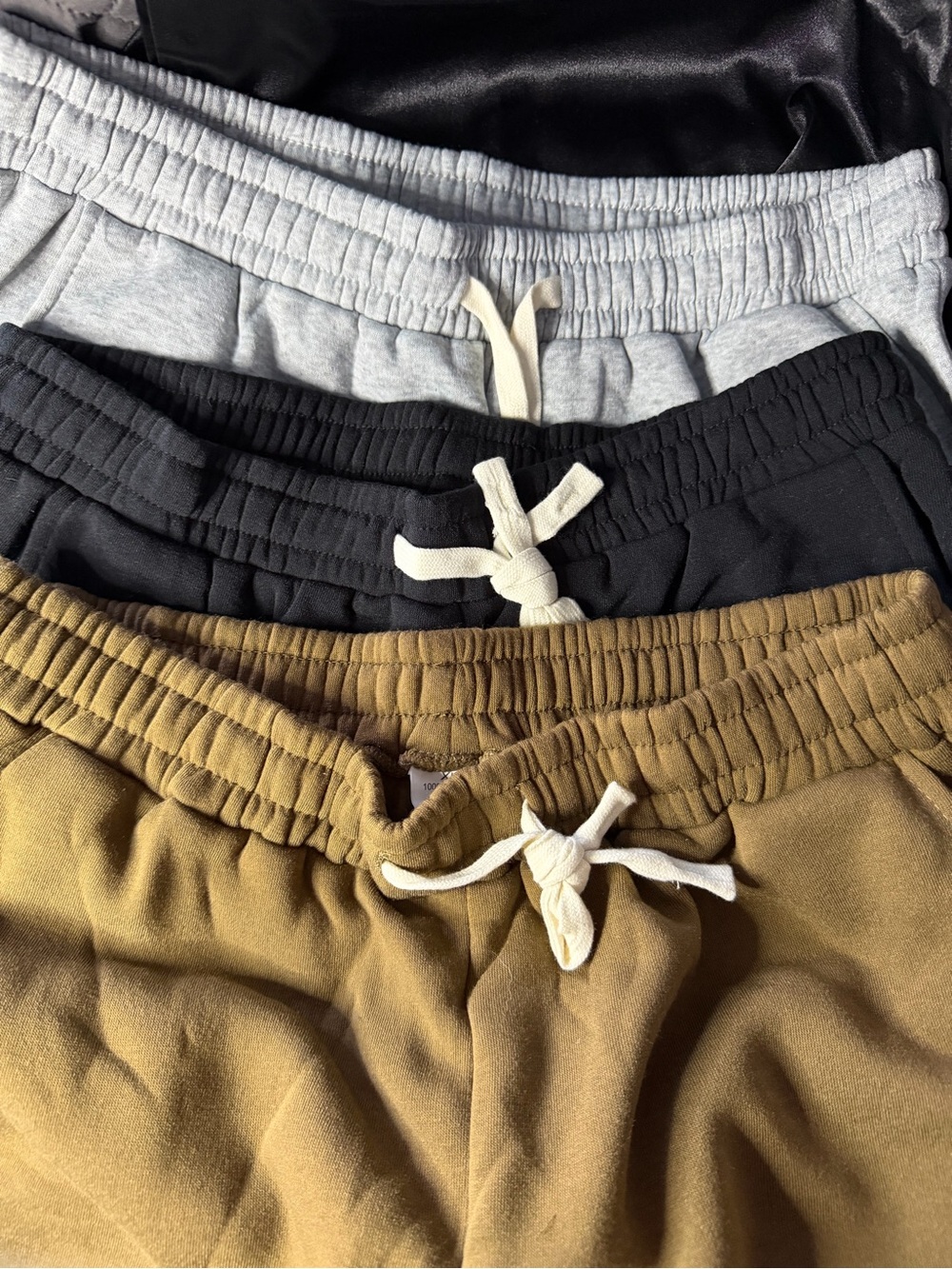 Mens Elastic-Waist Drawstring shorts 3 pack in Gray, Black & Brown